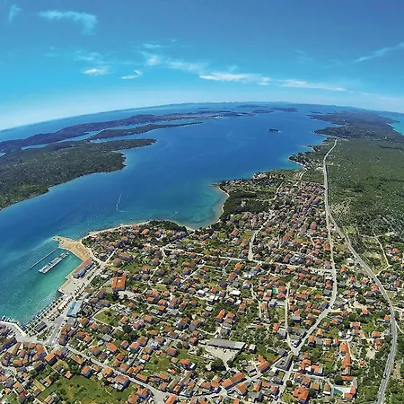 Amazing Apartment In Pirovac With Lake View Pirovac